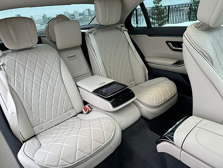 Mercedes S 223 class  с водителем